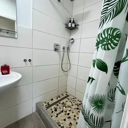 Gemuetliche Nahe Messe Und Flughafen *