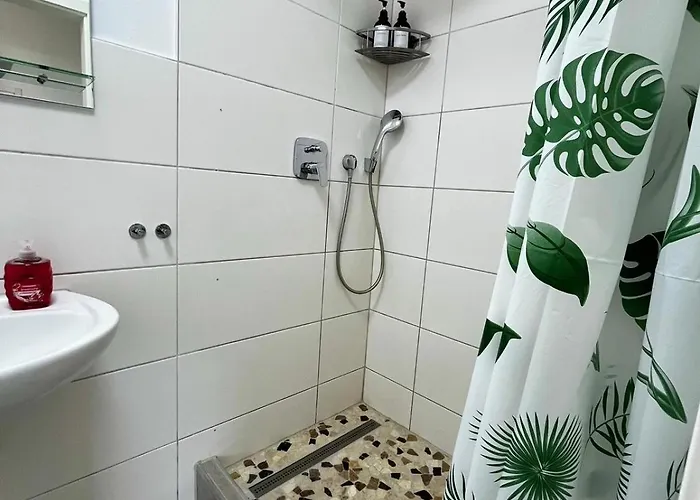 Gemuetliche Nahe Messe Und Flughafen *