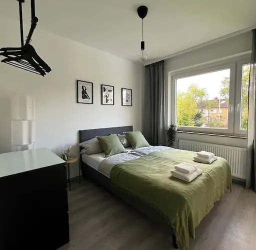 Gemuetliche Nahe Messe Und Flughafen